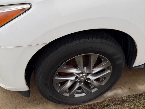 Used 2013 INFINITI JX35 AWD w/ Premium Pkg image 4