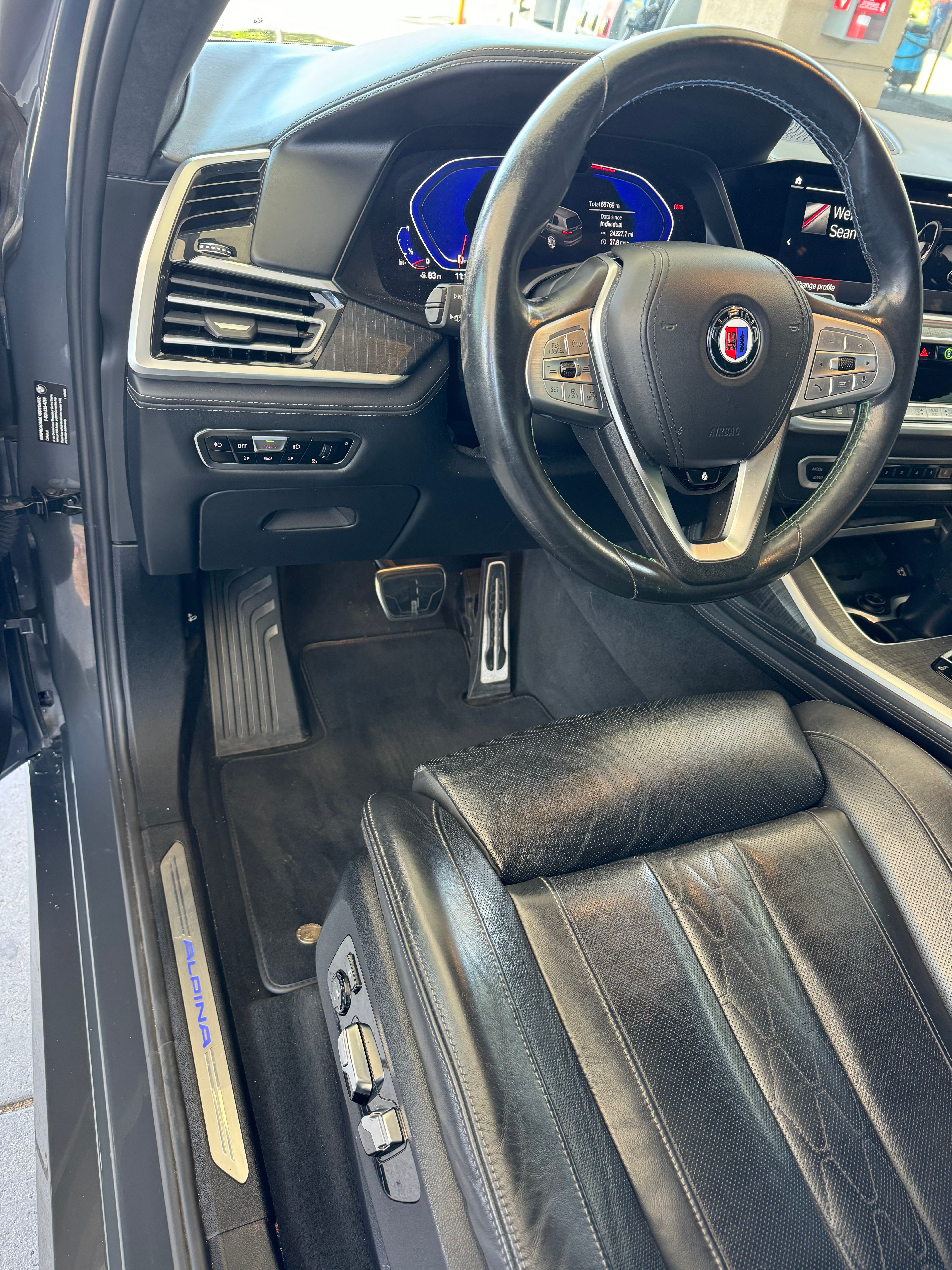 Used 2022 BMW ALPINA XB7 AWD/4WD image 14