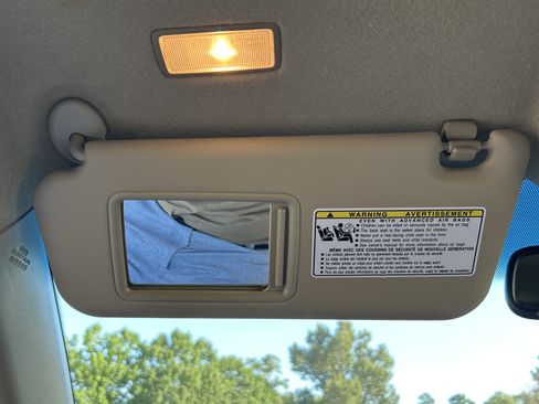 Used 2010 Toyota RAV4 Limited w/ Limited Extra Value Pkg AWD/4WD image 17