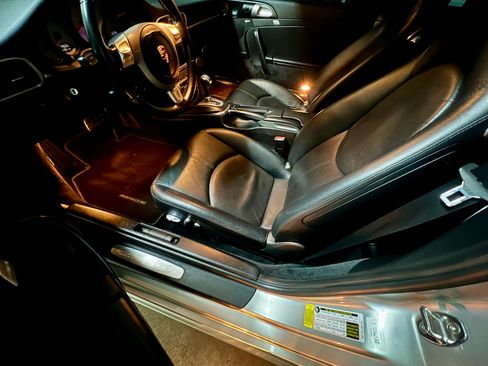 Used 2006 Porsche 911 Carrera S image 8