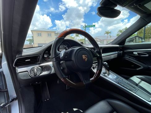 Used 2014 Porsche 911 4 Coupe AWD/4WD image 13