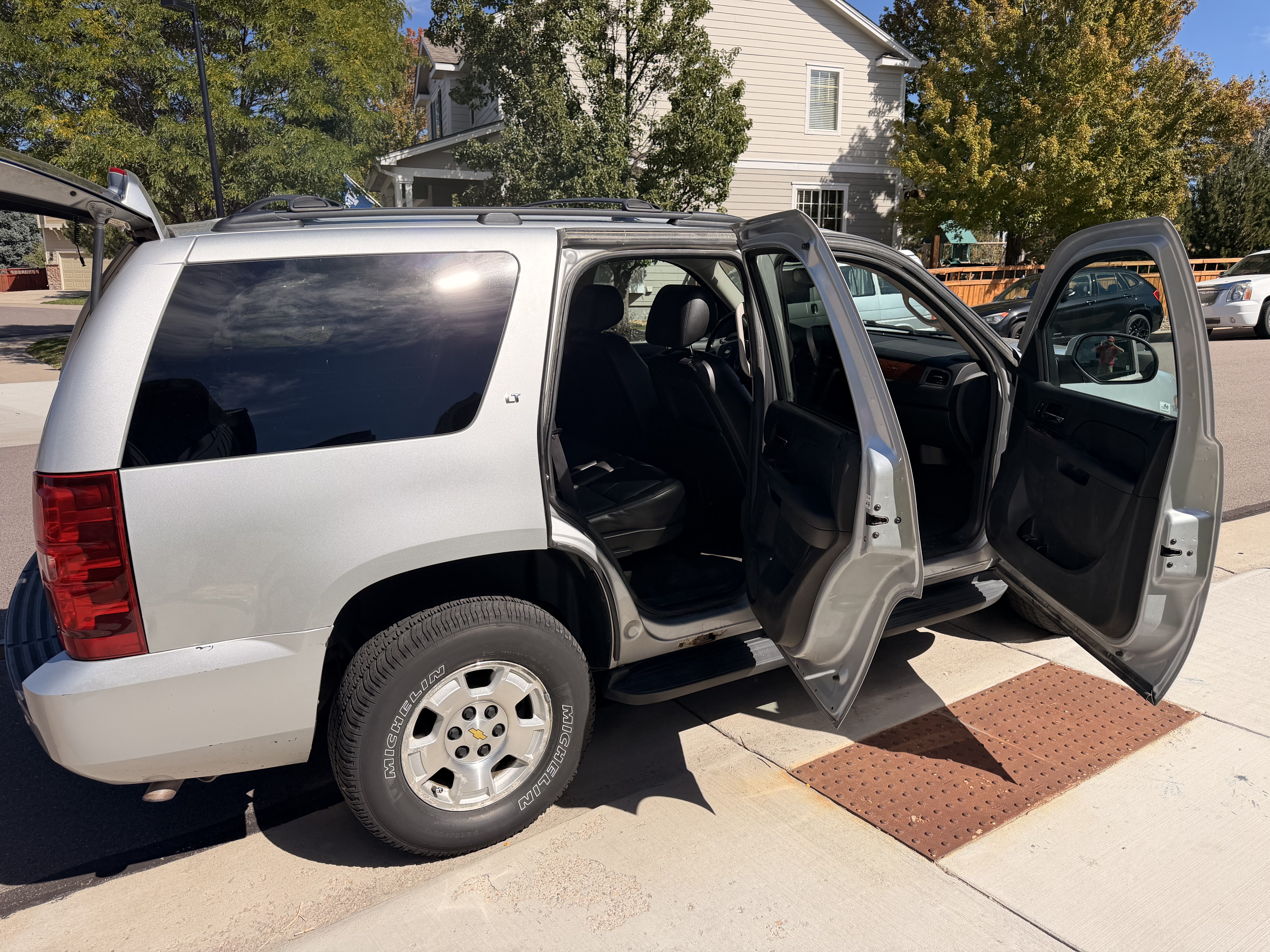 Used 2013 Chevrolet Tahoe LT AWD/4WD image 5