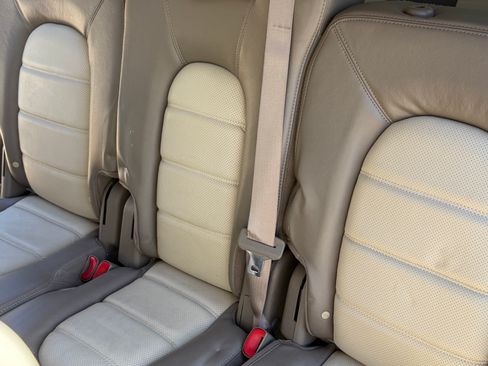 Used 2003 Ford Explorer Eddie Bauer image 28