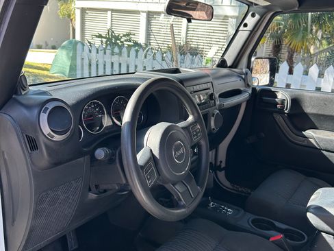 Used 2012 Jeep Wrangler Sport image 8
