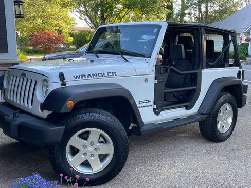 Used 2011 Jeep Wrangler Sport AWD/4WD image 11