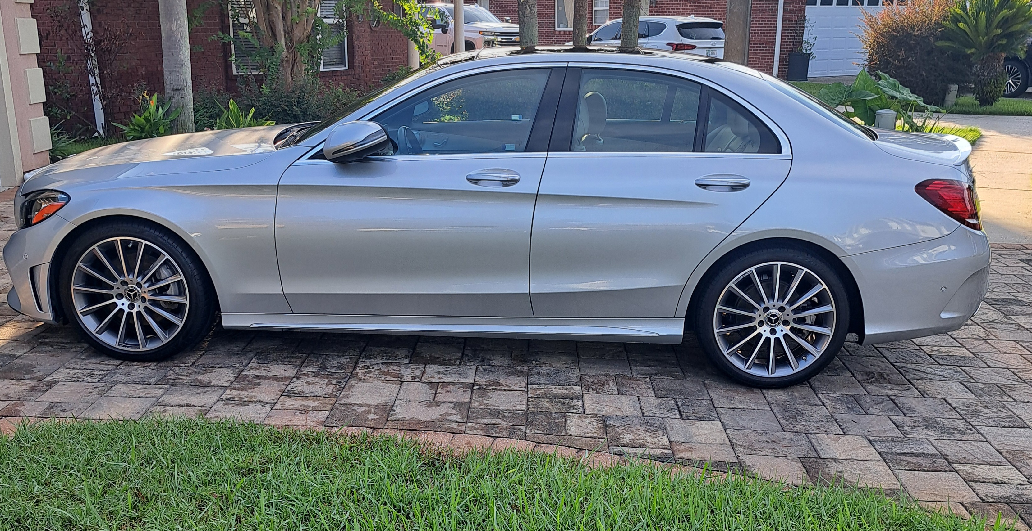 Used 2021 Mercedes-Benz C 300 Sedan image 1