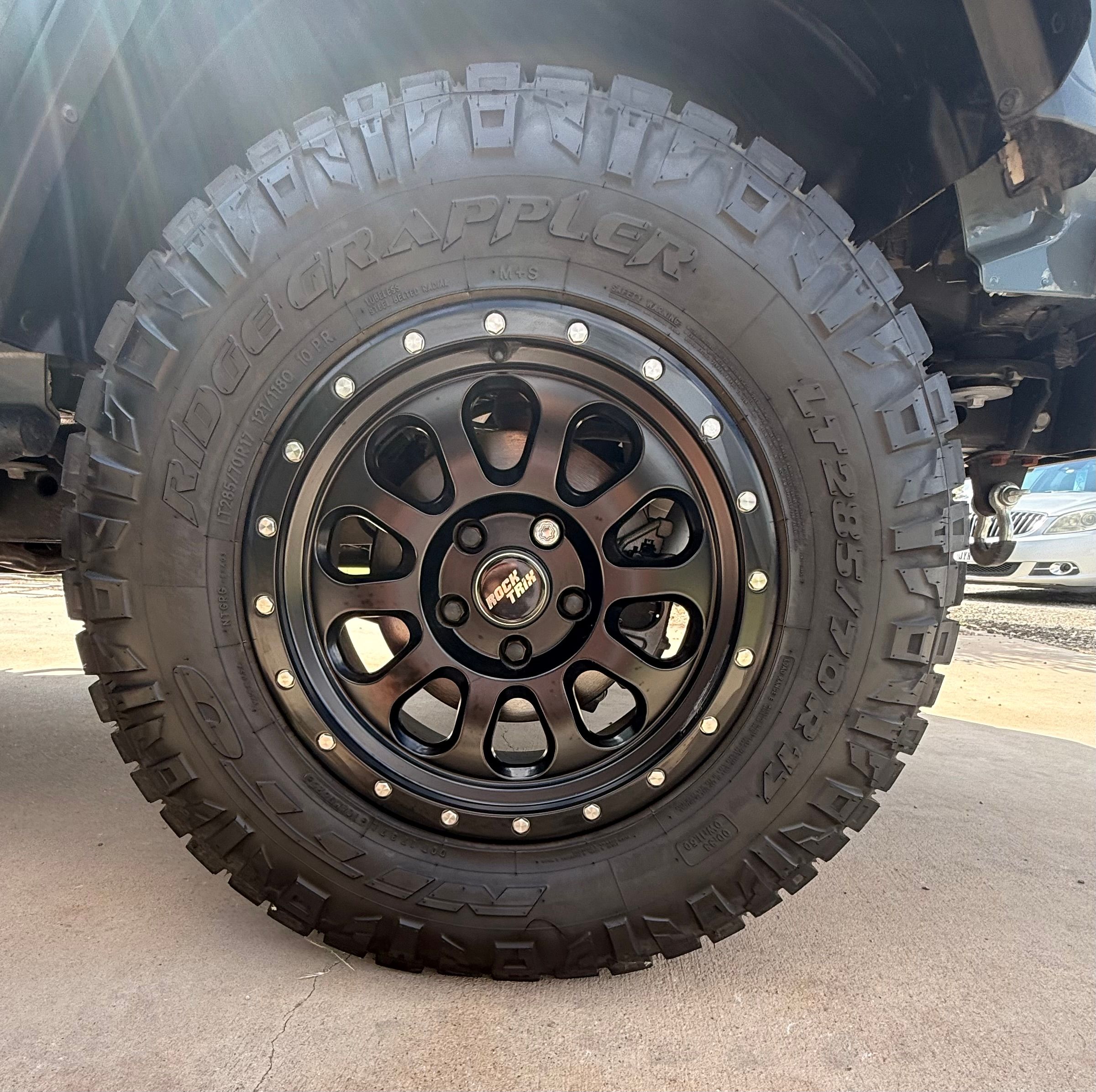 Used 2024 Jeep Wrangler Sport AWD/4WD image 18