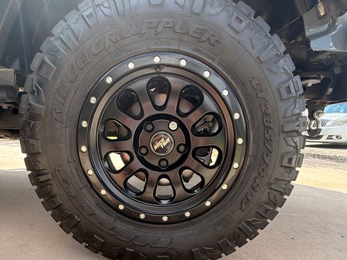 Used 2024 Jeep Wrangler Sport AWD/4WD image 18
