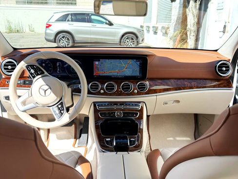 Used 2020 Mercedes-Benz E 350 Sedan image 8