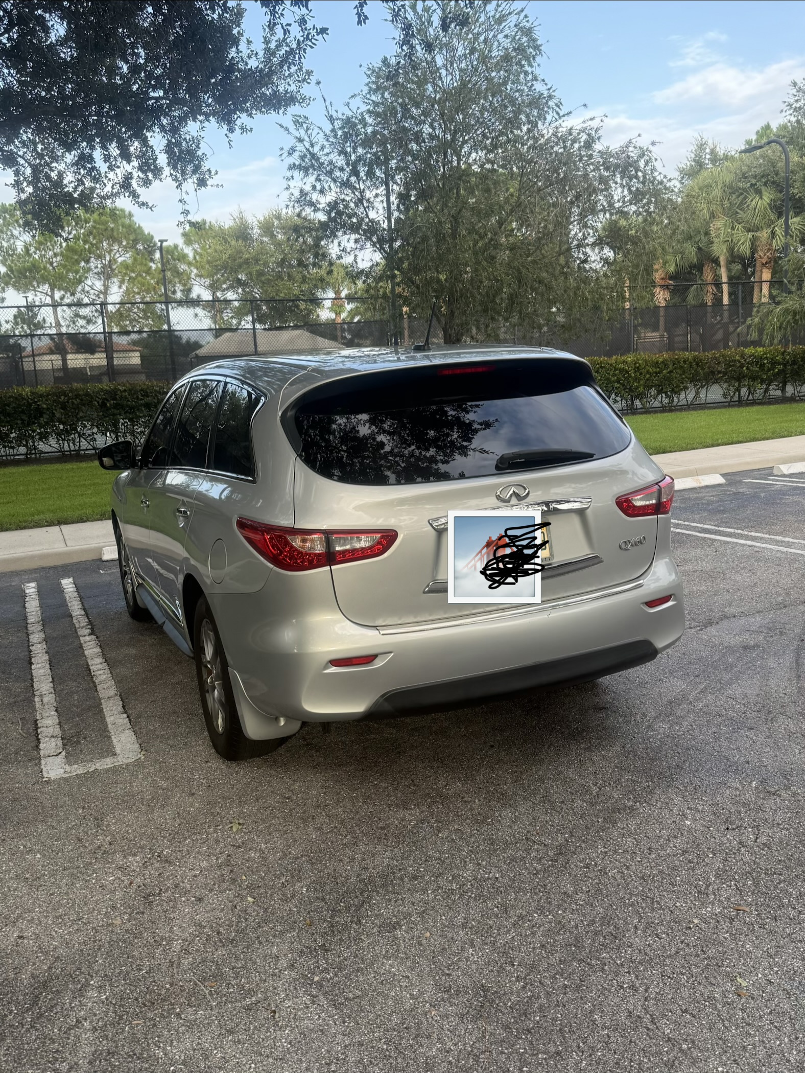 Used 2015 INFINITI QX60 FWD w/ Premium Package image 4