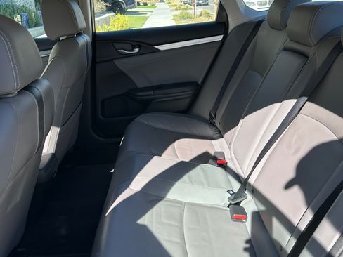 Used 2017 Honda Civic EX-L image 6