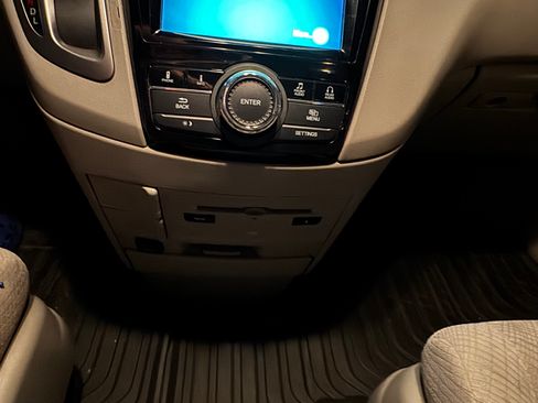 Used 2016 Honda Odyssey SE image 13