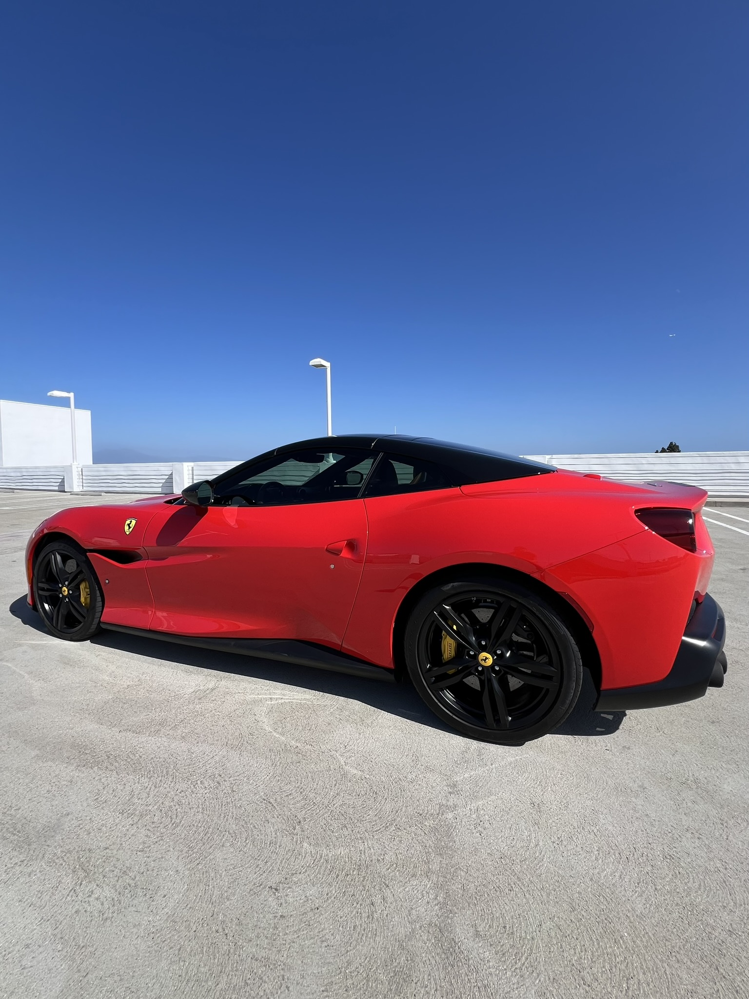 Used 2019 Ferrari Portofino RWD image 8