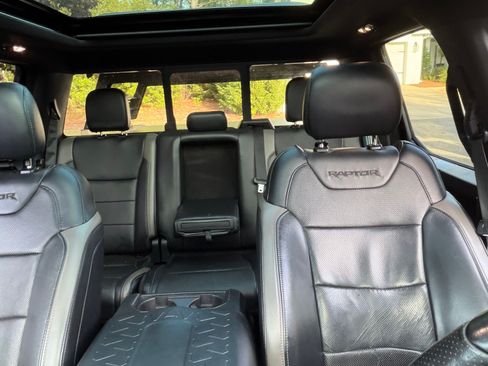 Used 2018 Ford F150 Raptor w/ Equipment Group 802A Luxury image 23