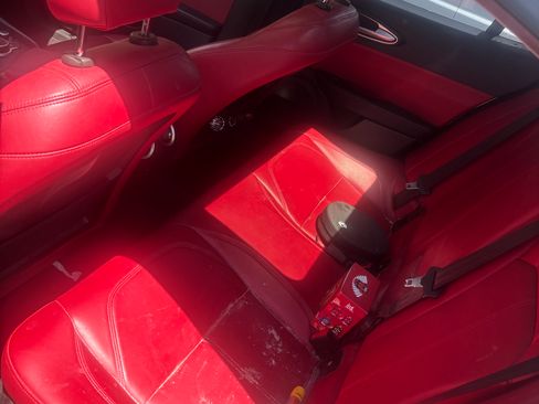 Used 2017 Alfa Romeo Giulia AWD image 2