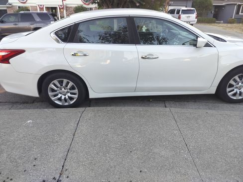 Used 2016 Nissan Altima 2.5 S w/ Power Driver Seat Package image 8