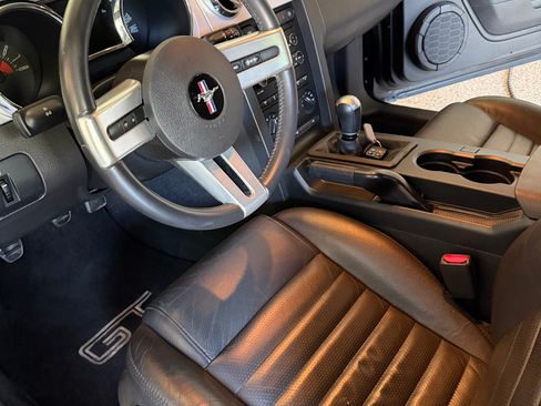 Used 2008 Ford Mustang GT Premium RWD image 8
