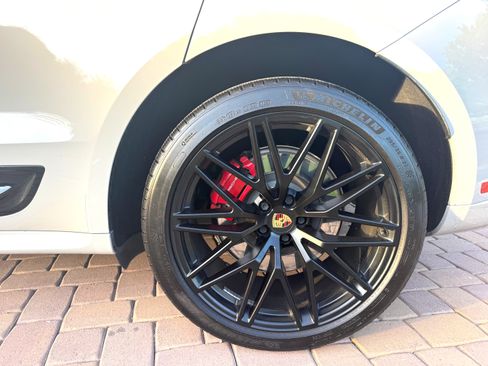 Used 2022 Porsche Macan GTS image 11