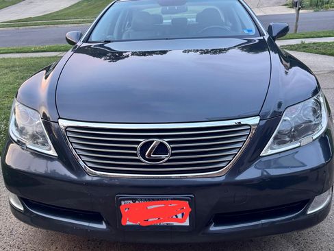 Used 2007 Lexus LS 460 RWD image 2