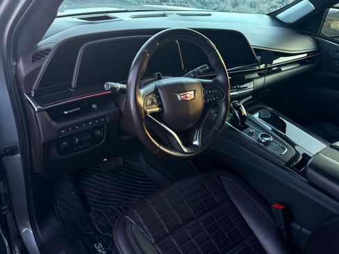 Used 2021 Cadillac Escalade ESV Sport Platinum image 10