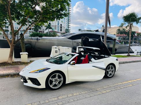 Used 2024 Chevrolet Corvette Stingray Preferred Conv w/ 2LT image 1