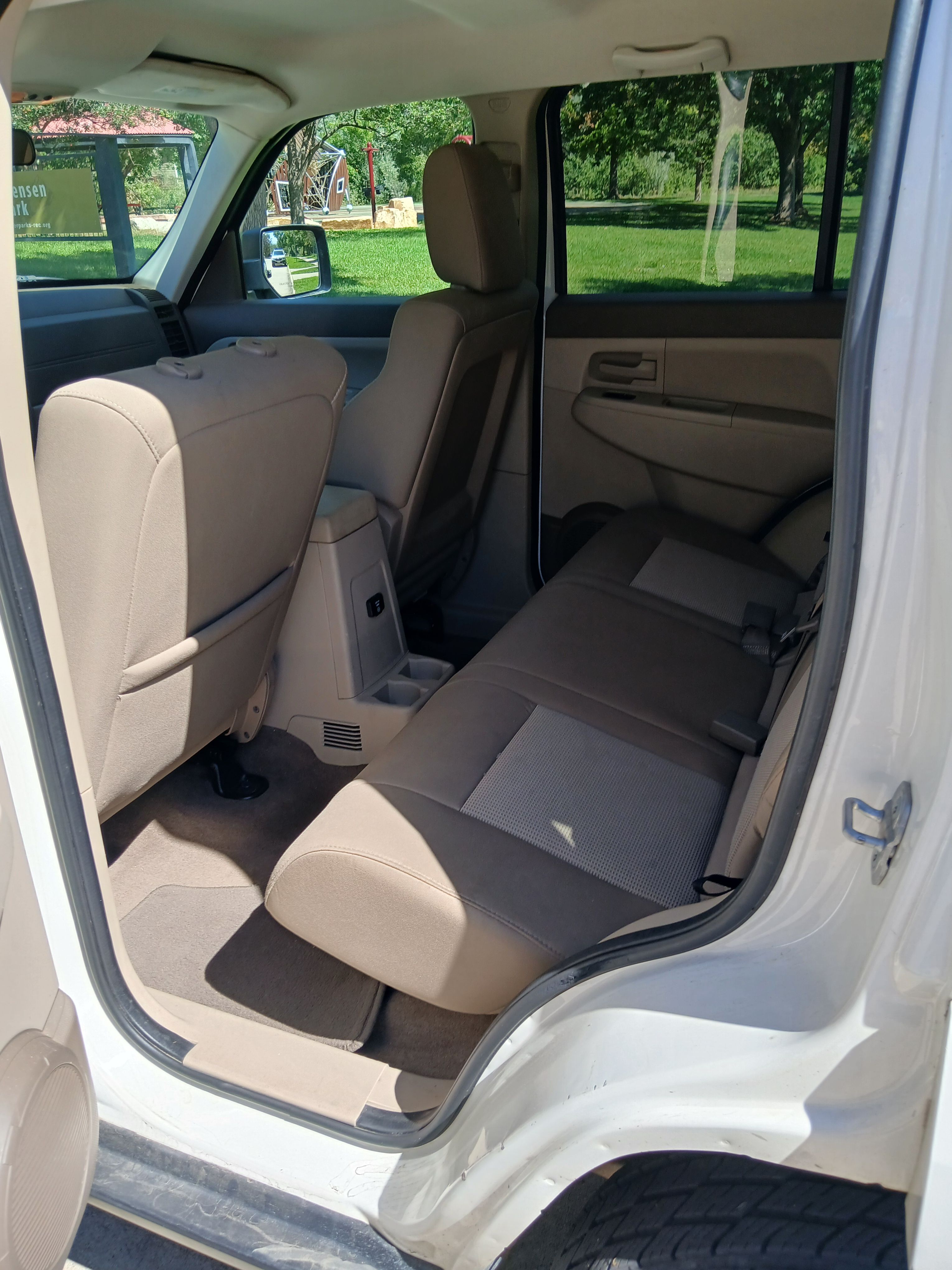 Used 2008 Jeep Liberty Sport w/ Popular Equipment Group AWD/4WD image 6