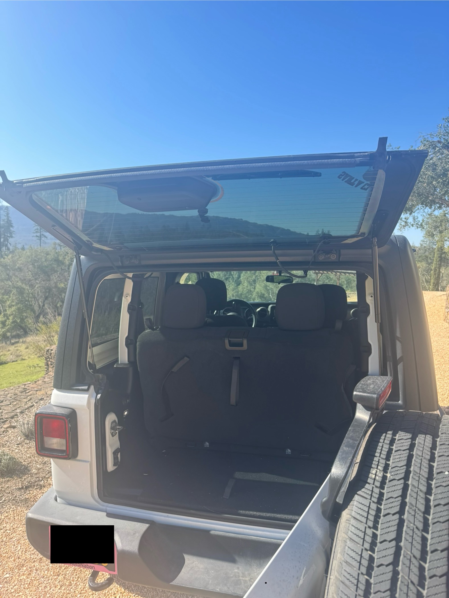 Used 2020 Jeep Wrangler Sport AWD/4WD image 6