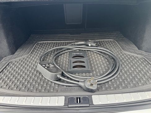 Used 2022 Lucid Air Grand Touring image 25