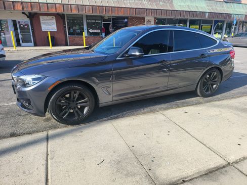 Used 2018 BMW 330i Gran Turismo xDrive image 1