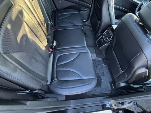 Used 2020 Lincoln Nautilus Reserve image 16