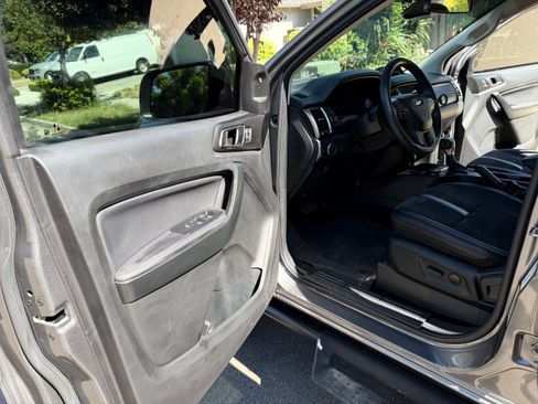 Used 2022 Ford Ranger Lariat w/ Tremor Off-Road Package AWD/4WD image 23