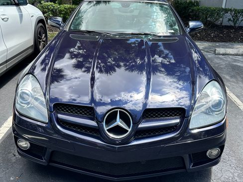 Used 2011 Mercedes-Benz SLK 300 image 5