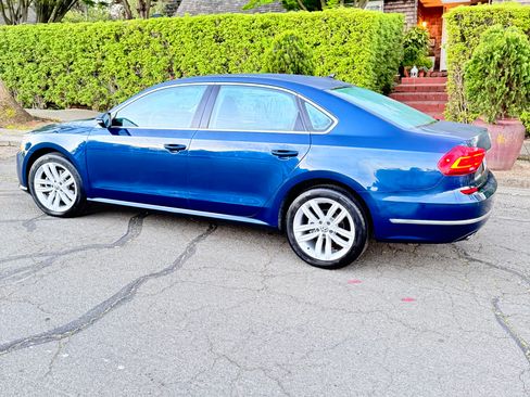 Used 2018 Volkswagen Passat 2.0T SE image 6