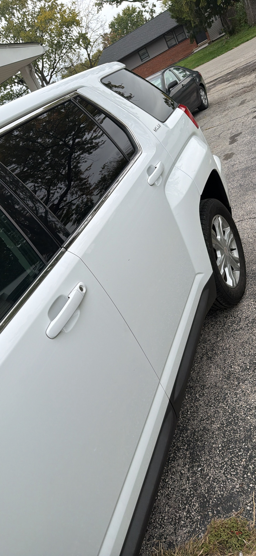 Used 2017 GMC Terrain SLE FWD image 9