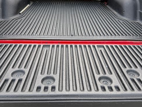 Used 2016 RAM 1500 Express AWD/4WD image 2