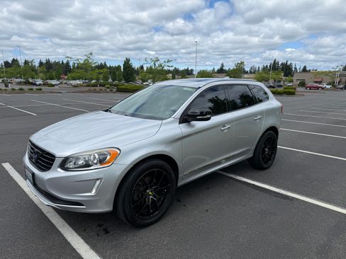 Used 2015 Volvo XC60 T5 Premier Plus FWD image 2