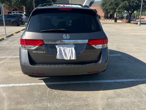 Used 2016 Honda Odyssey EX-L image 5