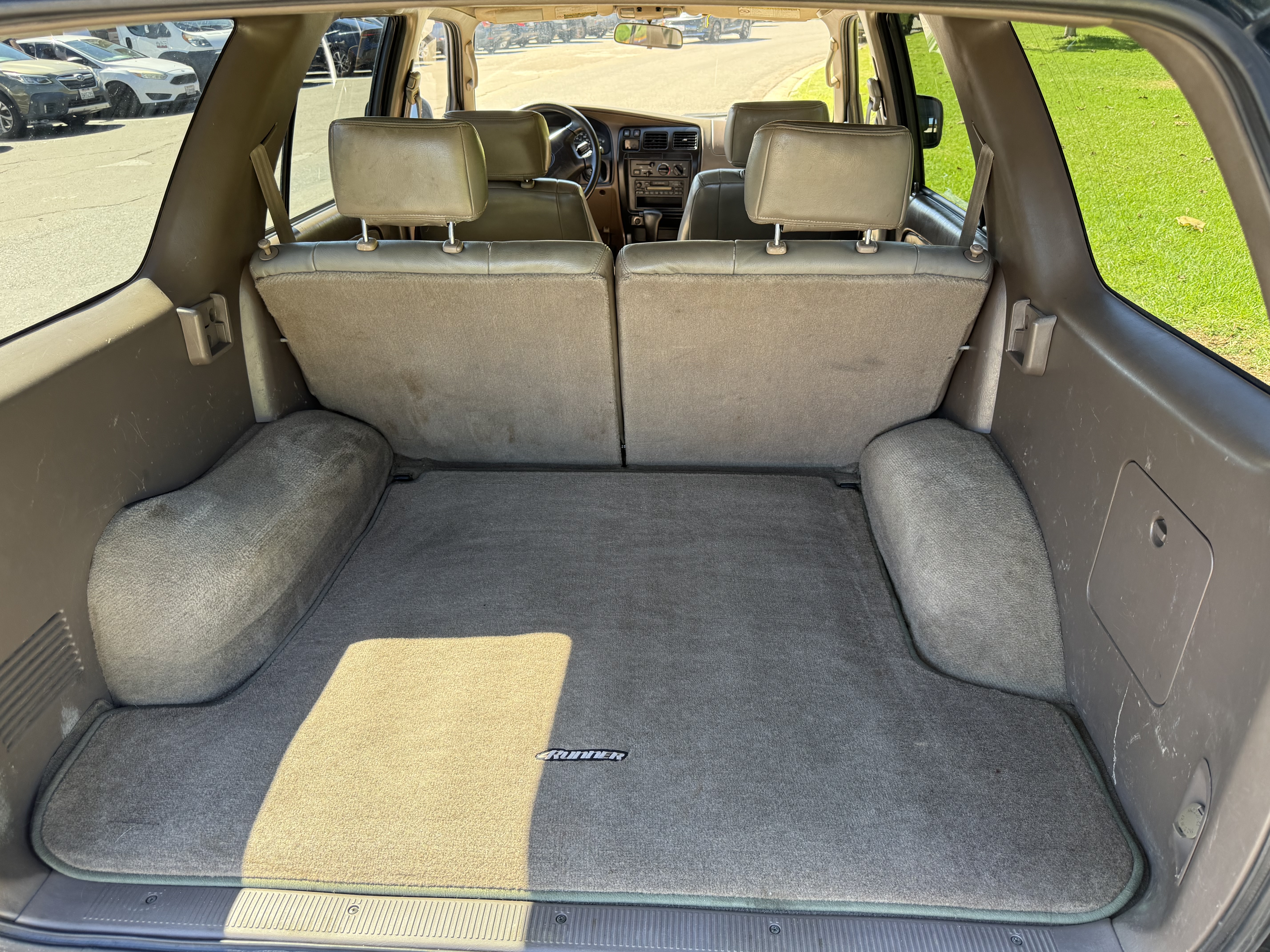 Used 1998 Toyota 4Runner SR5 RWD image 10