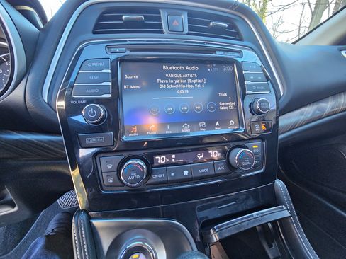 Used 2017 Nissan Maxima Platinum image 21