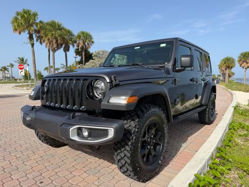 Used 2021 Jeep Wrangler Unlimited Sport AWD/4WD image 1
