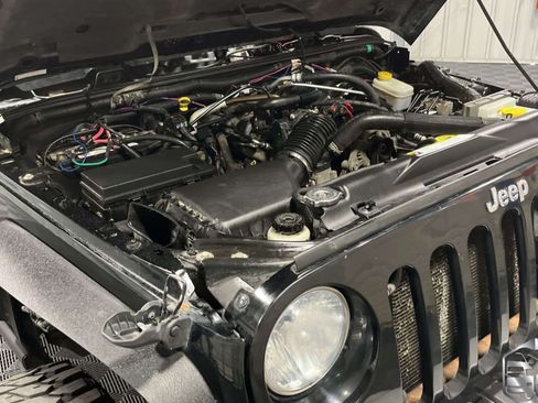 Used 2008 Jeep Wrangler Unlimited Sahara image 16