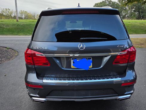 Used 2013 Mercedes-Benz GL 550 4MATIC image 11