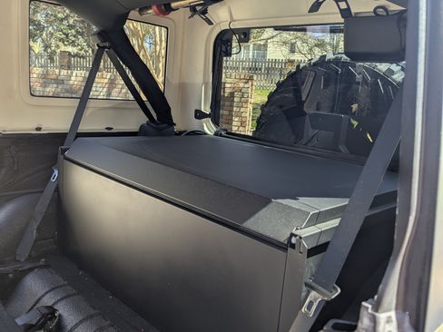 Used 2016 Jeep Wrangler Unlimited Sport image 5