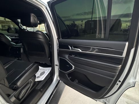 Used 2022 Jeep Wagoneer Series I image 21