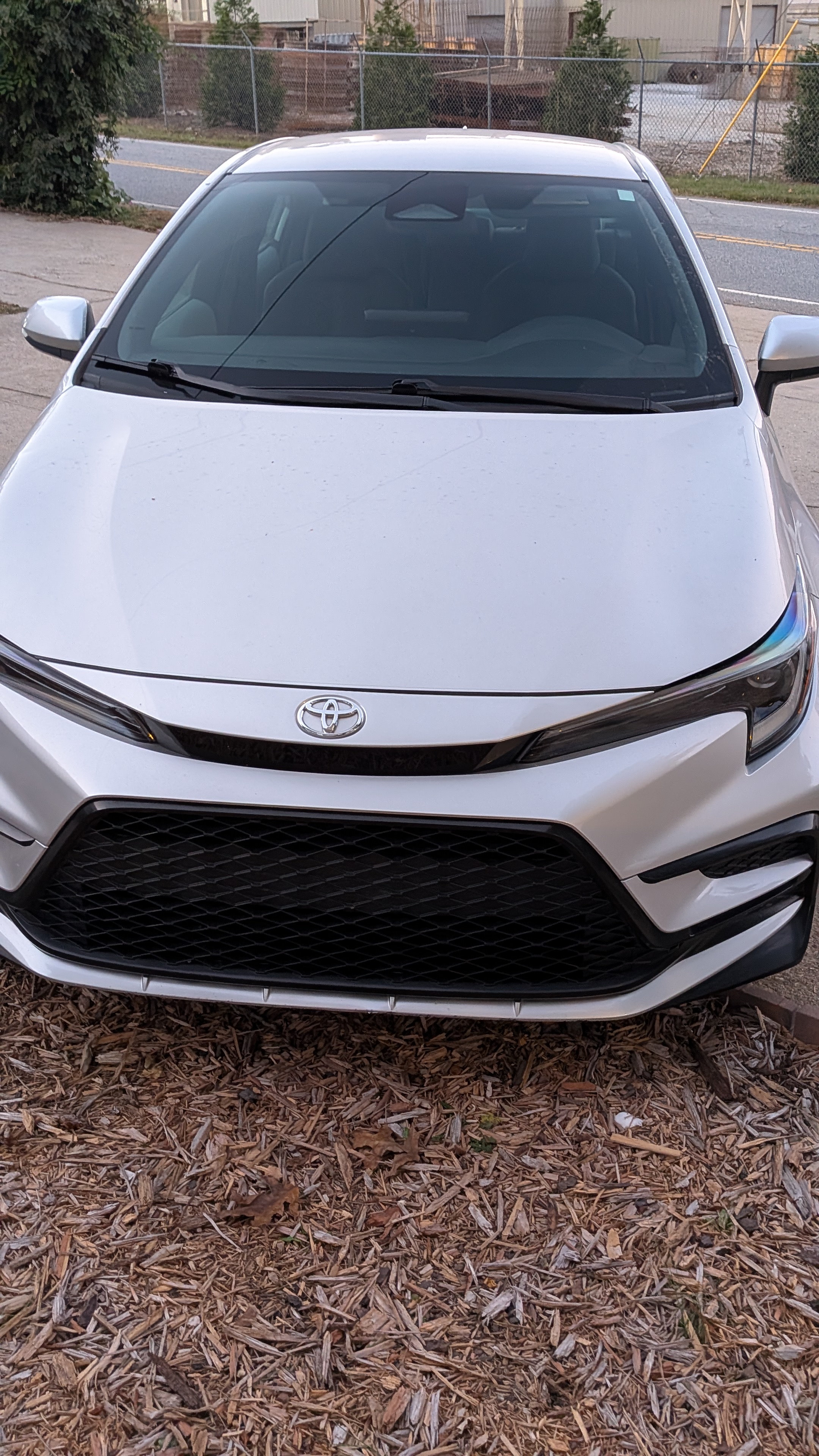Used 2025 Toyota Corolla SE FWD image 1