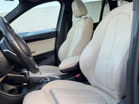 Used 2019 BMW X1 sDrive28i w/ Convenience Package FWD image 12