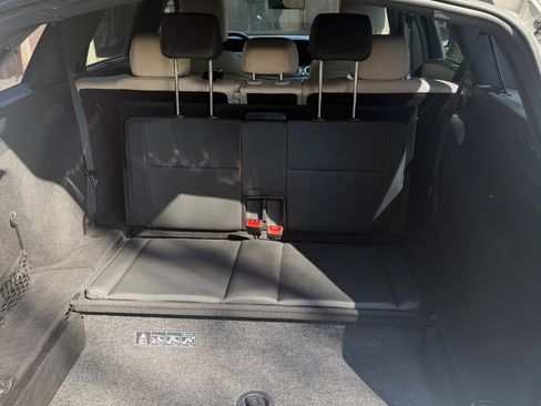 Used 2017 Mercedes-Benz E 400 4MATIC Wagon image 18