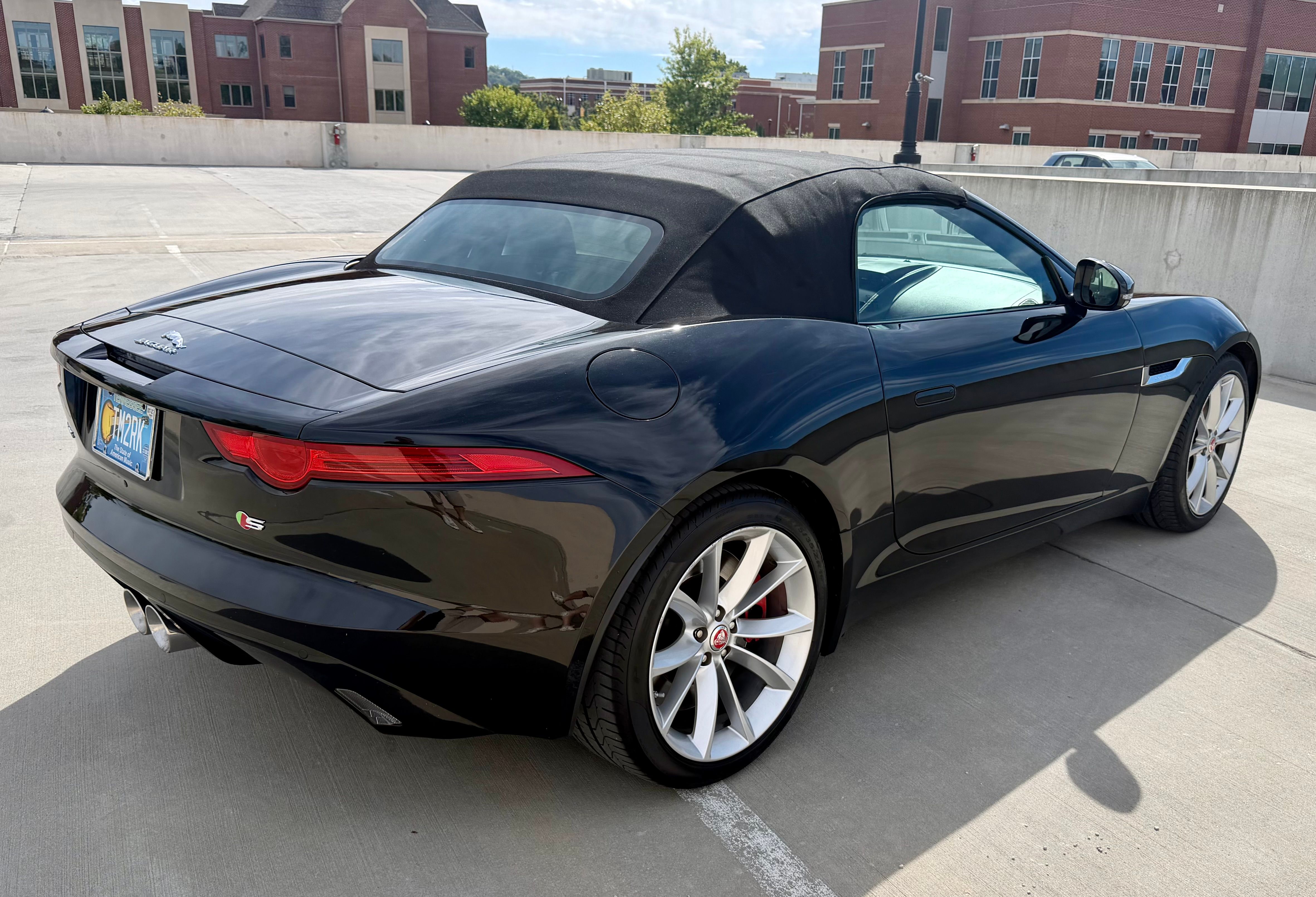 Used 2015 Jaguar F-TYPE S RWD image 14
