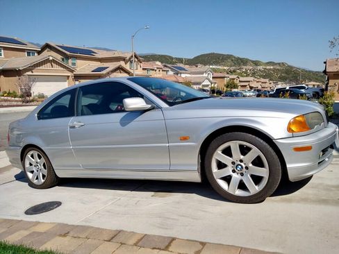 Used 2001 BMW 325Ci Coupe image 6