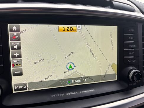 Used 2016 Kia Sorento SX w/ SXL Technology Package image 10